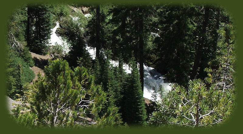 
annie creek waterfalls on the south entrance to crater lake national park: hiking trails, camping facilities, vacation spots at crater lake and throughout oregon, in the cascade mountains, on the oregon coast, in the redwoods of california.