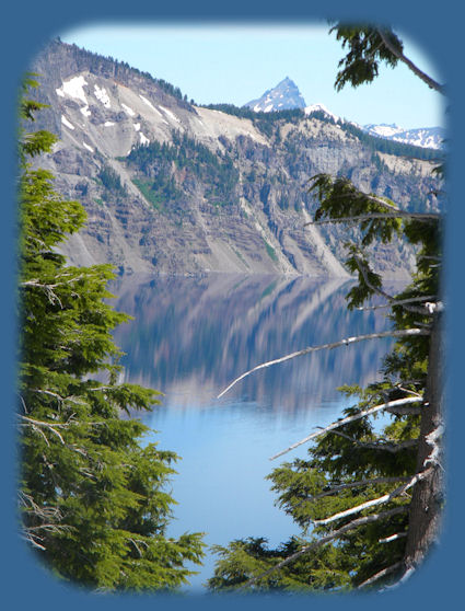 sightseeing at crater lake national park in the cascade mountains of oregon.