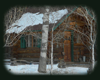 cabins on the river at gathering light ... a retreat near crater lake national park in southern oregon: cabins, treehouses on the river in the forest.